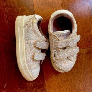 7 toddler Cat& Jack white glitter Velcro sneaker